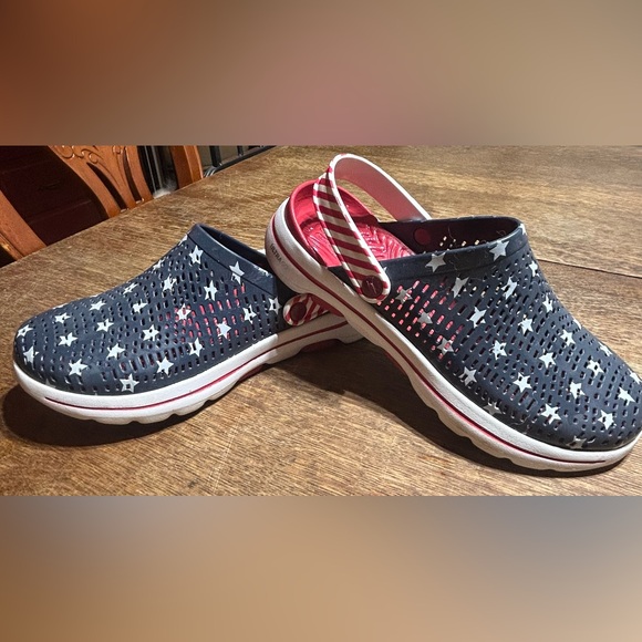 Skechers Shoes - Skechers Cali Gear Red Clogs